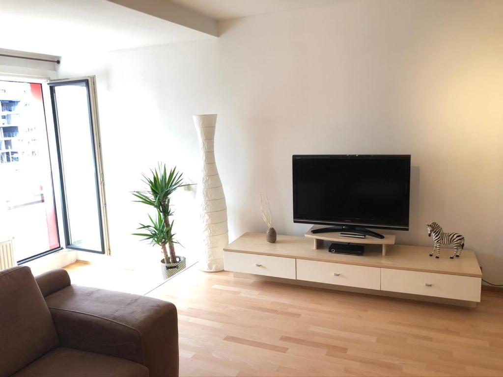 Bright Apartment With A Free Parking Garage @ Wienerberg Exterior photo